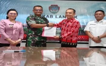 Dandim 1210/Landak Tanda Tangani Kontrak Cetak Sawah di Kabupaten Landak